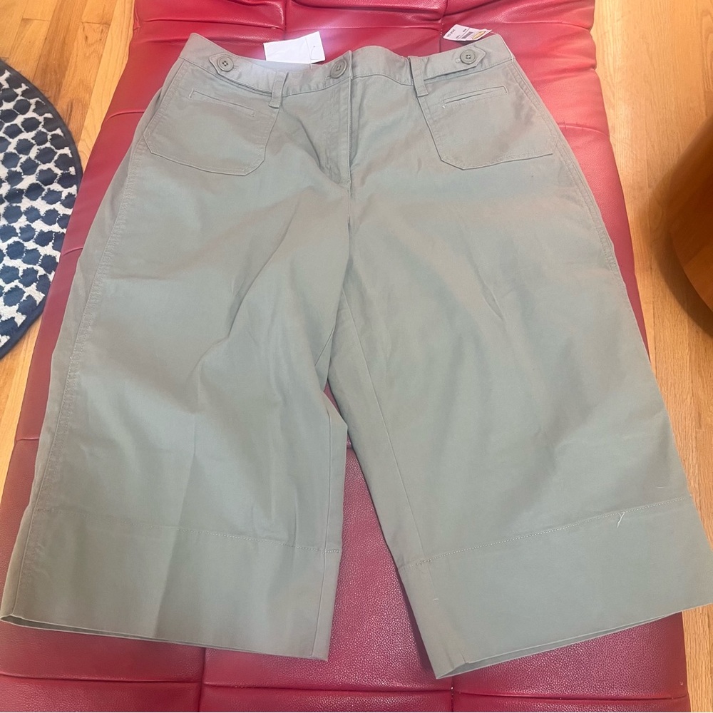 NWT Talbots Petites stretch khaki bermuda shorts knee length cargo